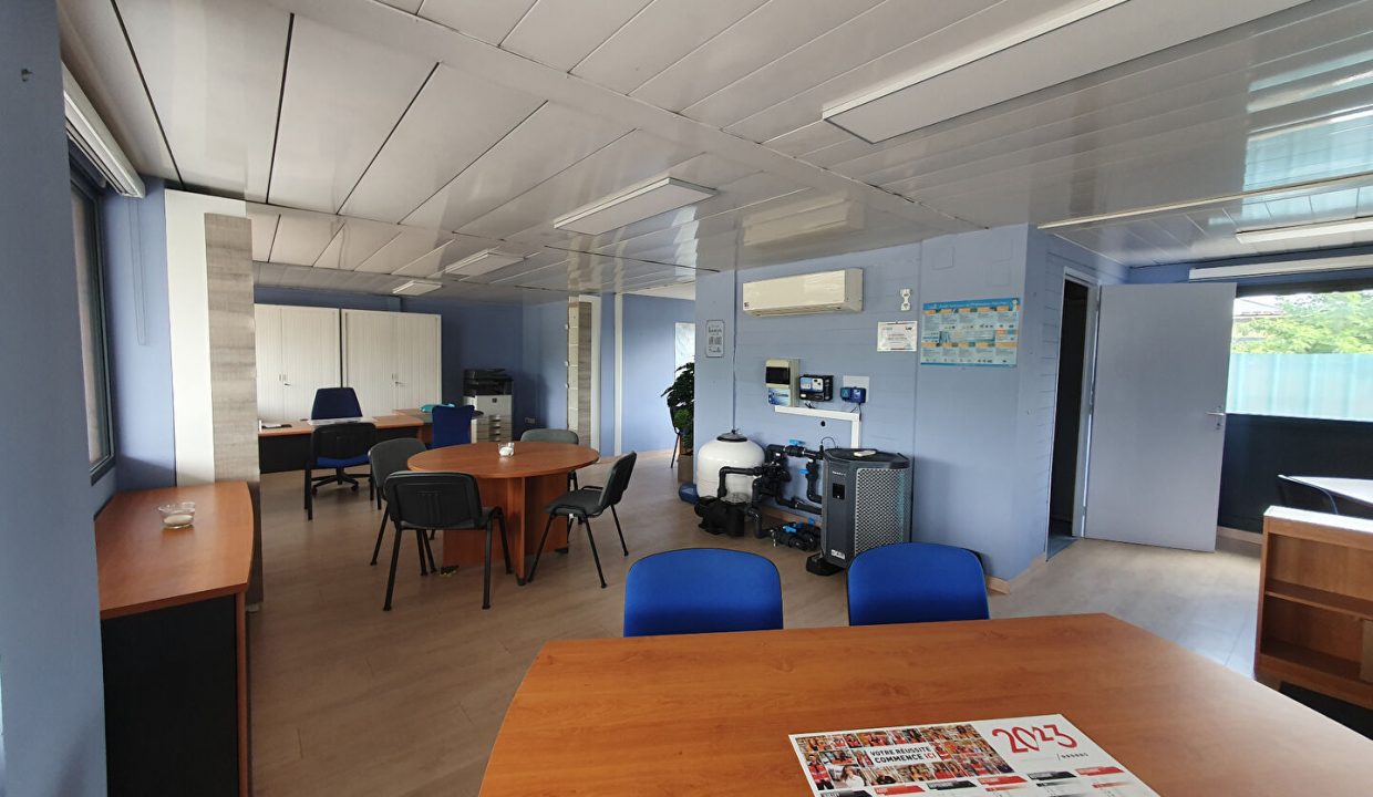 publique-55672660-Nr-4