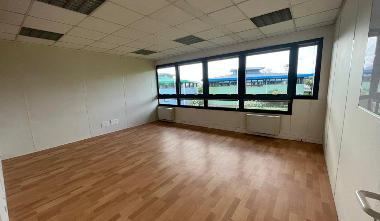 publique-55764380-Nr-4