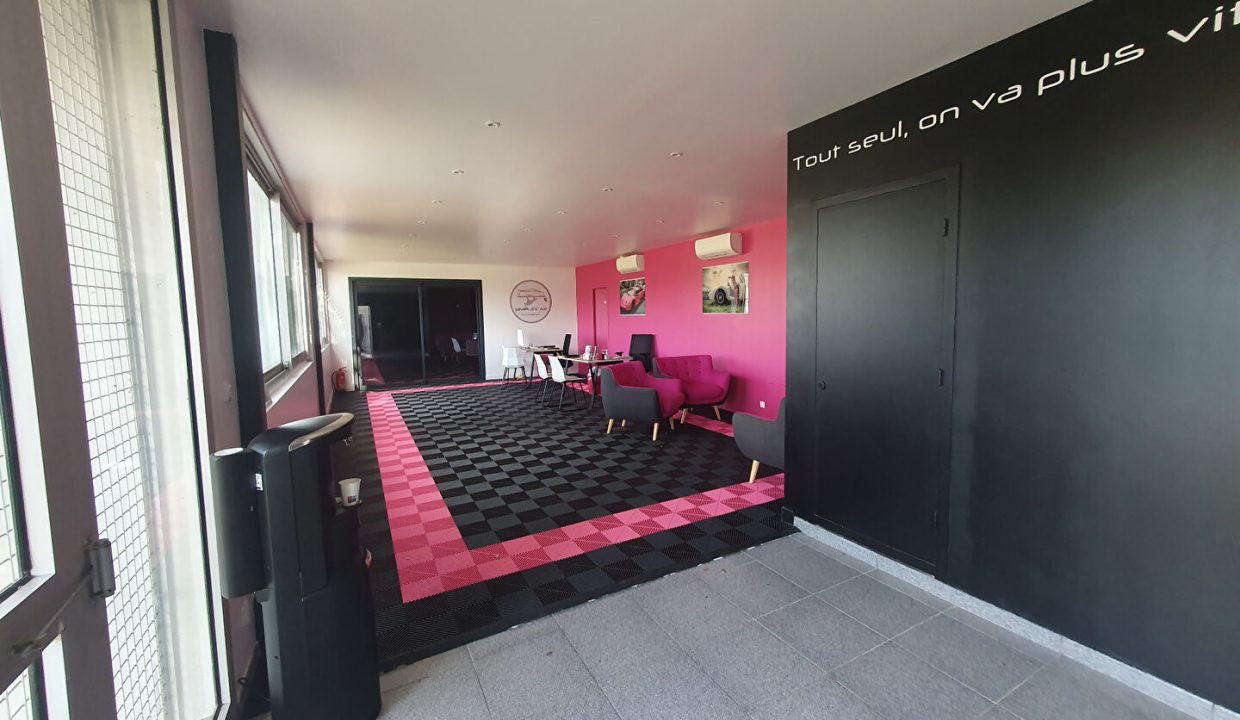 publique-55864997-Nr-4