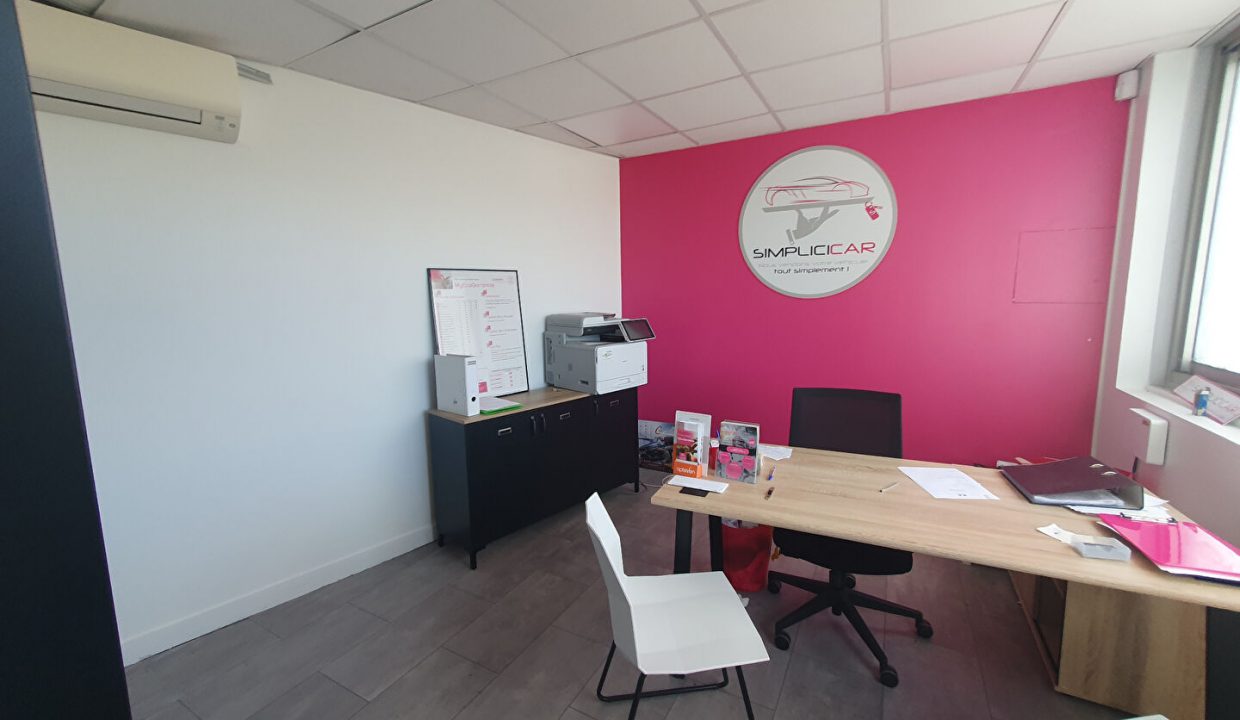 publique-55864997-Nr-7