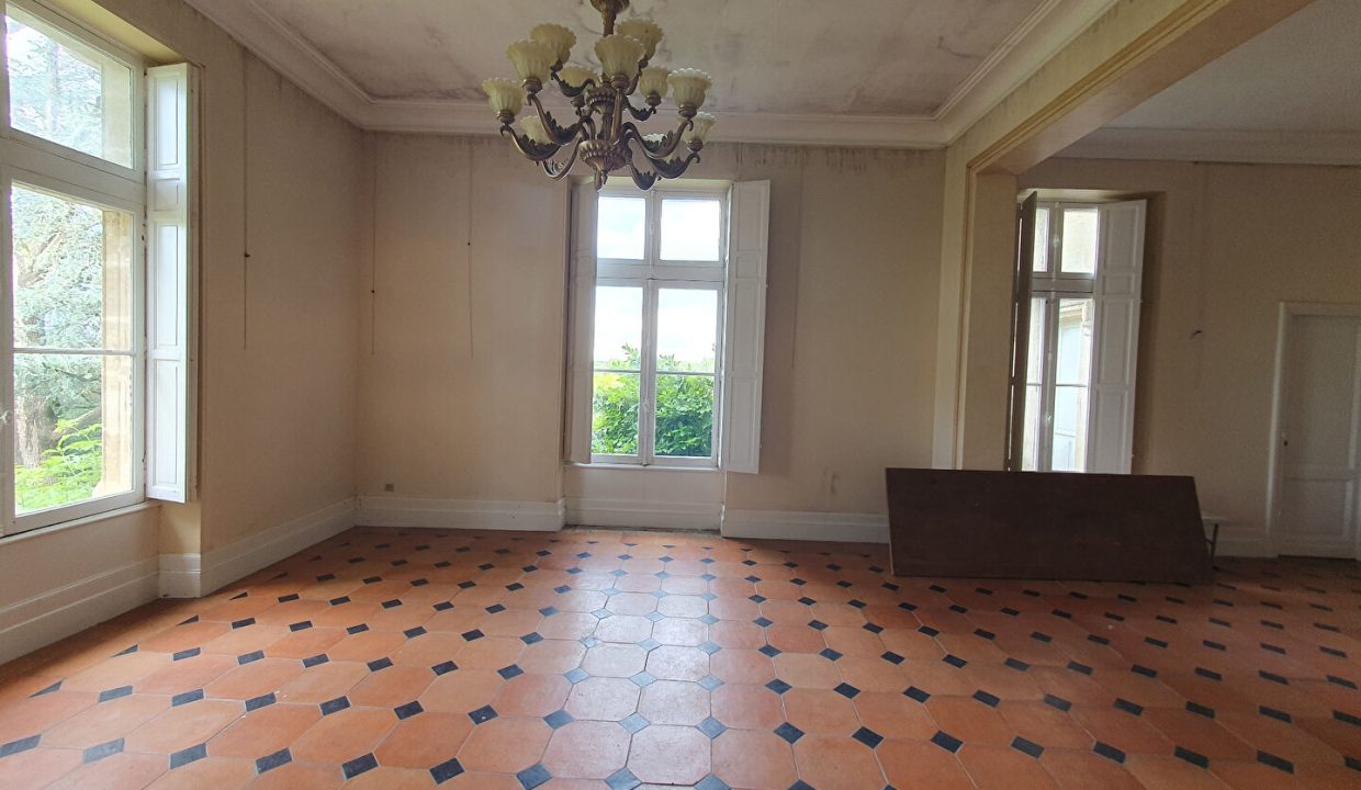 publique-56226489-Nr-6