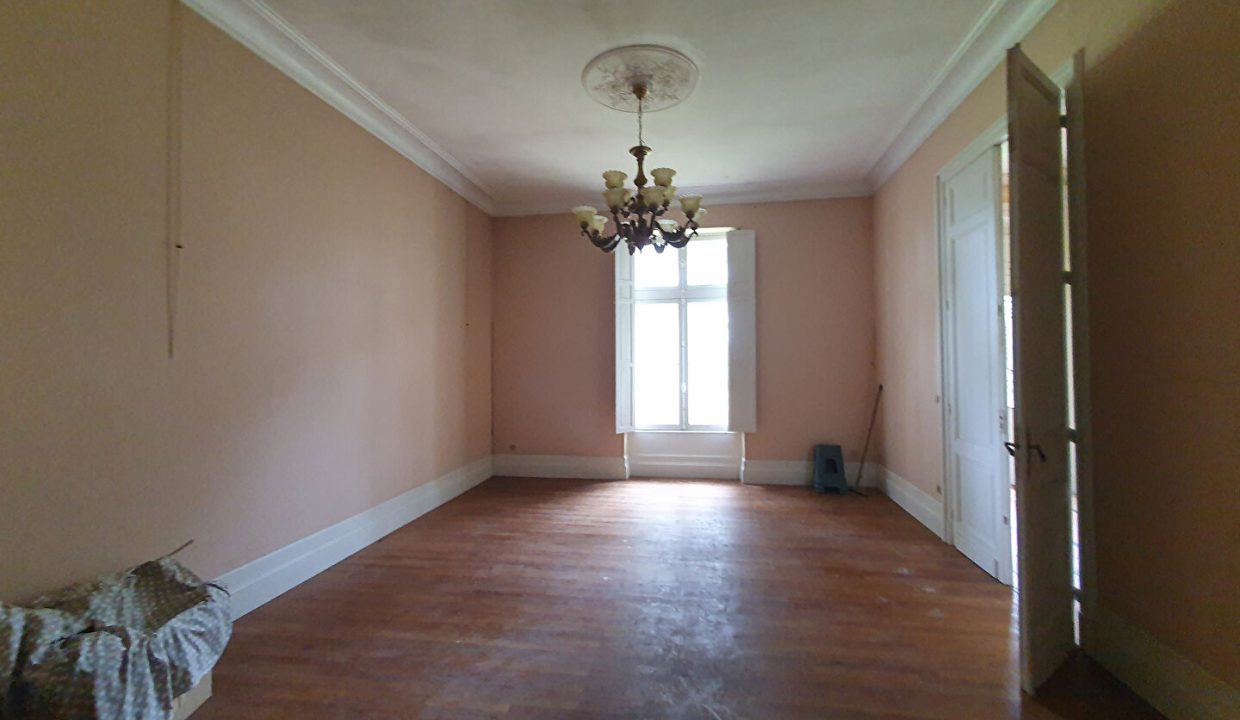 publique-56226489-Nr-7