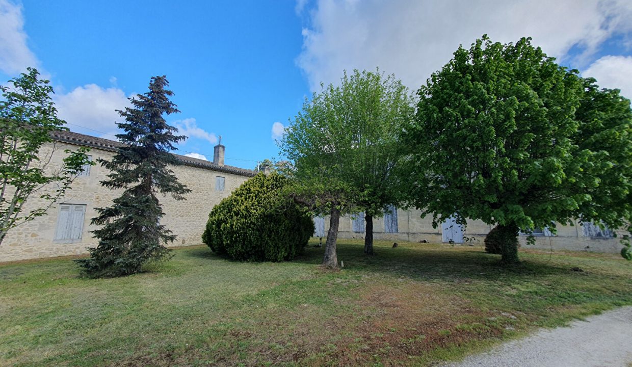 publique-57056636-Nr-6