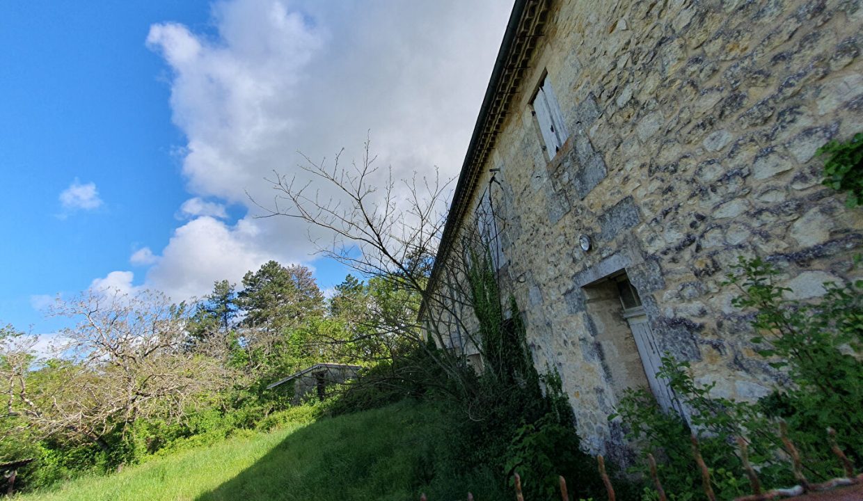 publique-57056636-Nr-8