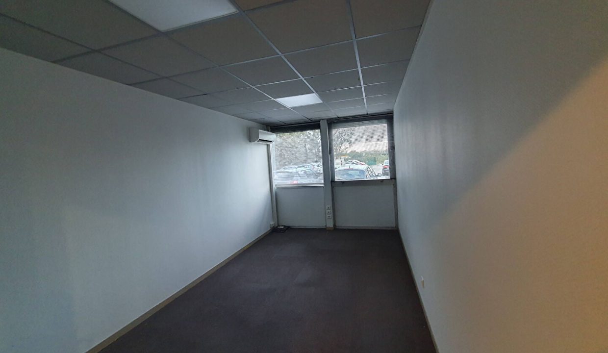 publique-57198982-Nr-7