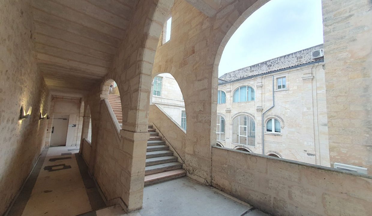 publique-57617961-Nr-1