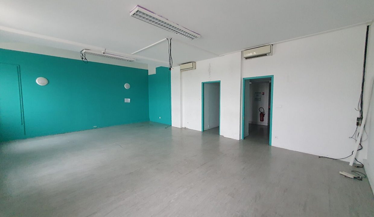 publique-57618138-Nr-9