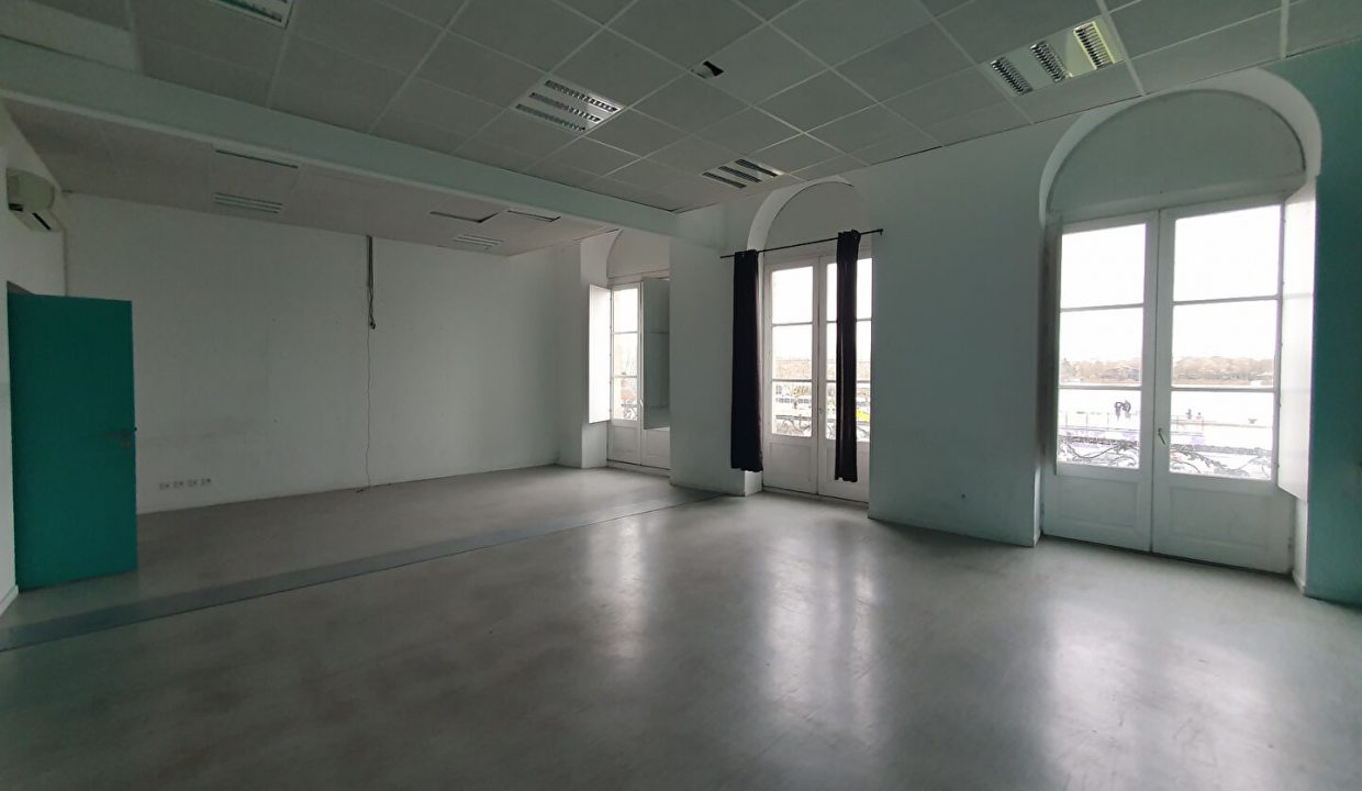 publique-57618207-Nr-5