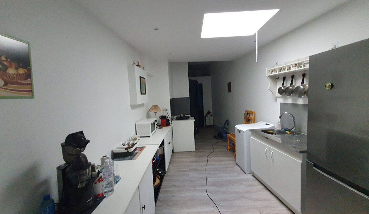 publique-58082211-Nr-3