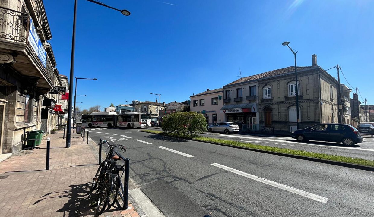 publique-58214339-Nr-1