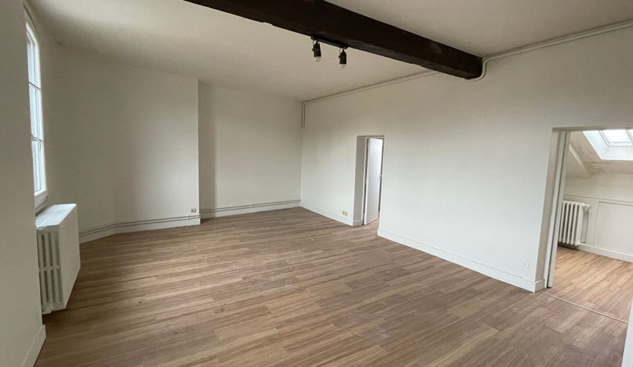 publique-58379705-Nr-1