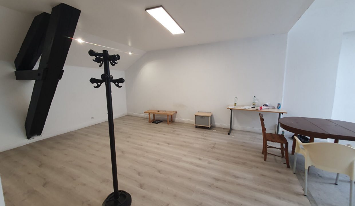 publique-58740139-Nr-4