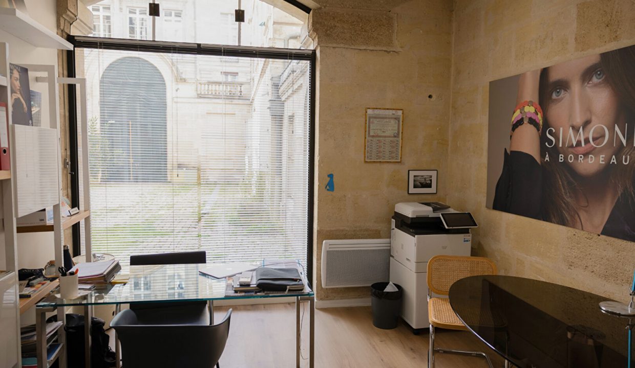 publique-59455307-Nr-4