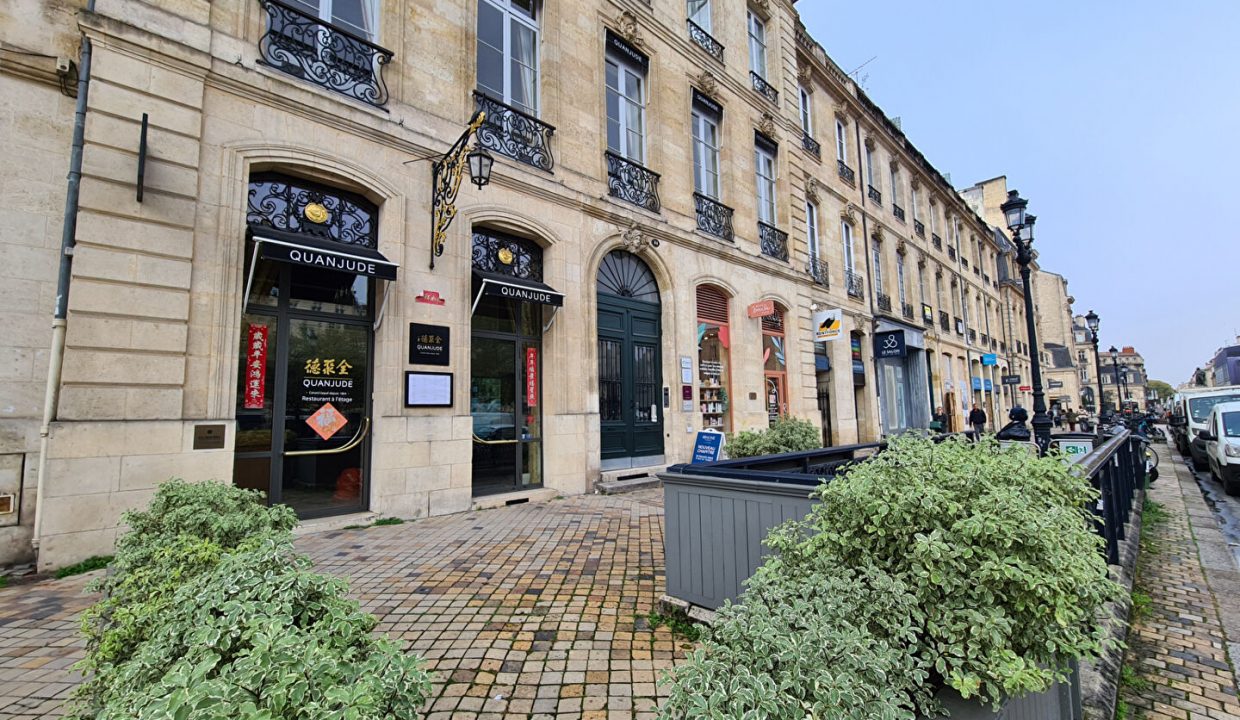 publique-59588538-Nr-1