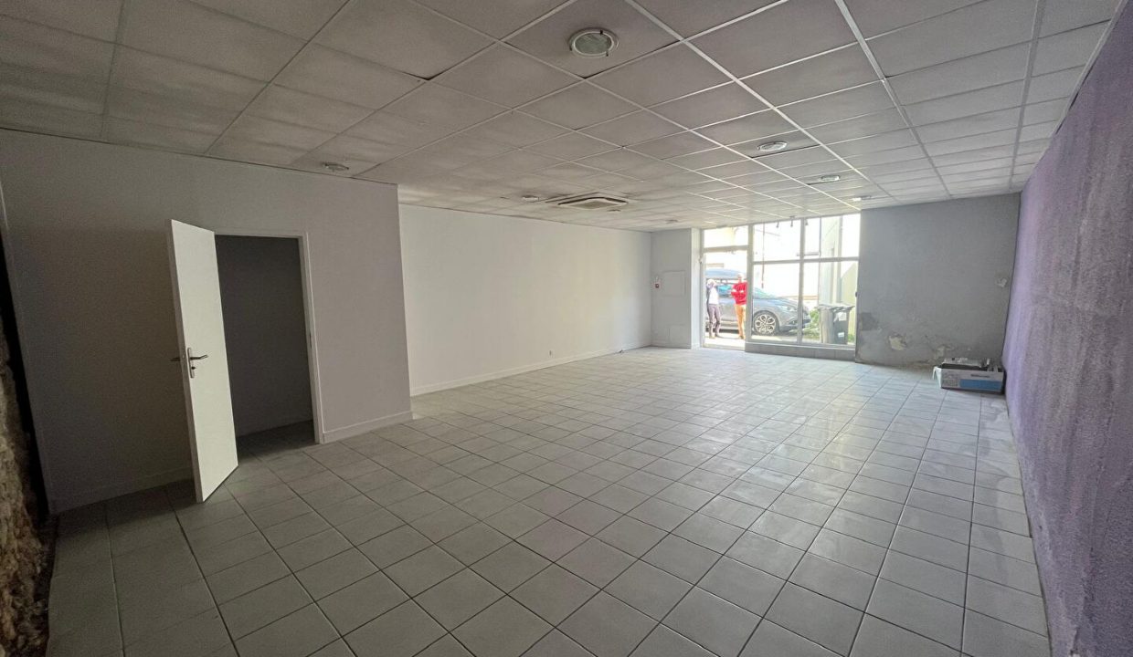 publique-58184471-Nr-2