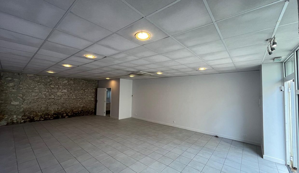 publique-58184471-Nr-4